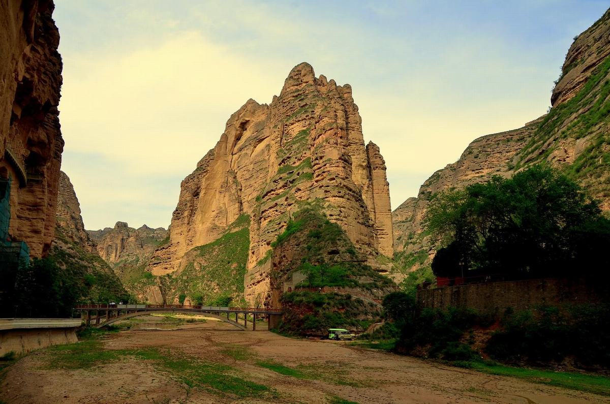 Binglingsi Grottoes Linxia, Gansu