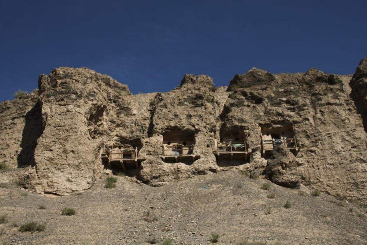 Dunhuang Western Thousand-Buddha Caves