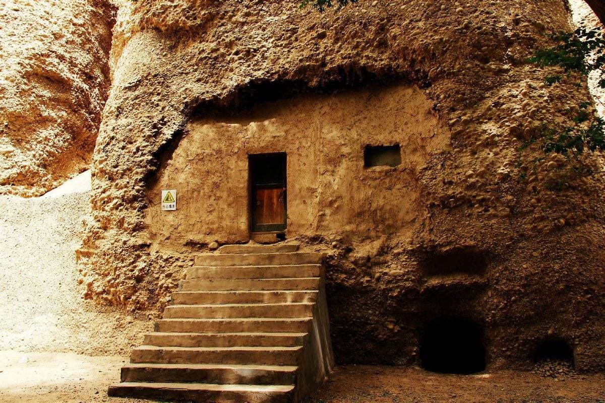 Dunhuang Western Thousand-Buddha Caves