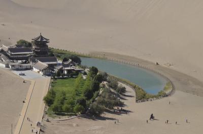 Echoing-Sand Dunes and Crescent Lake