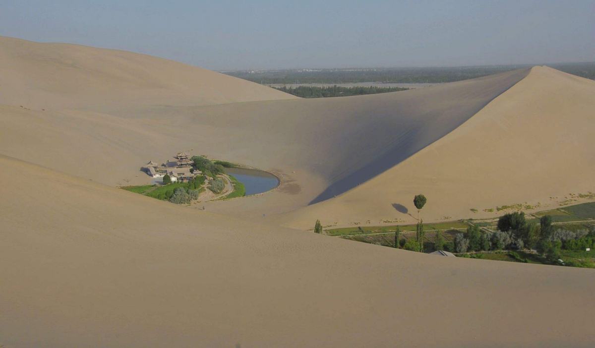 Dunhuang Echoing-Sand Mountain and Crescent Lake 