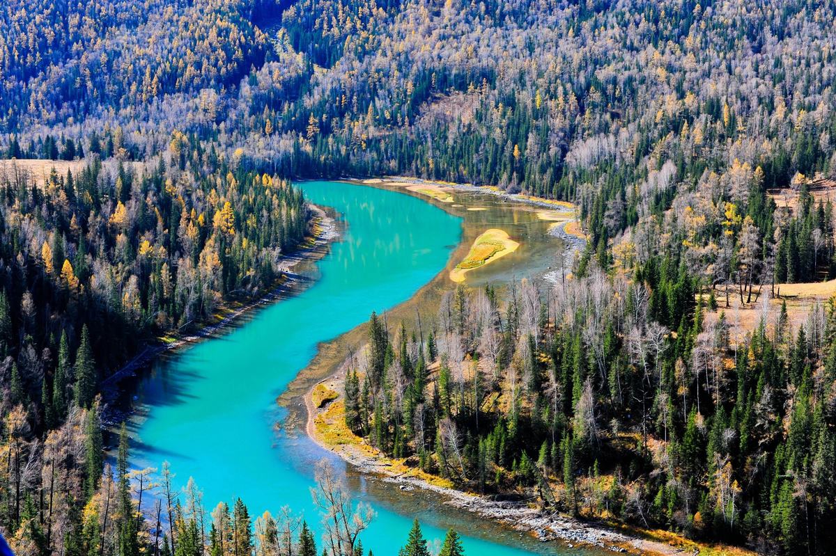 Moon Bay - Kanas National Forest Park