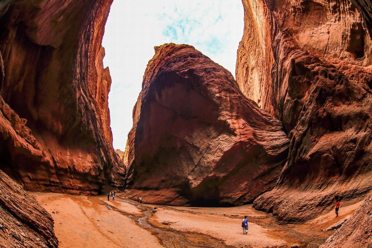 Tianshan Mysterious Grand Canyon