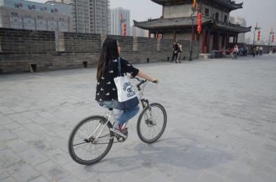 Xi'an City Wall Biking 